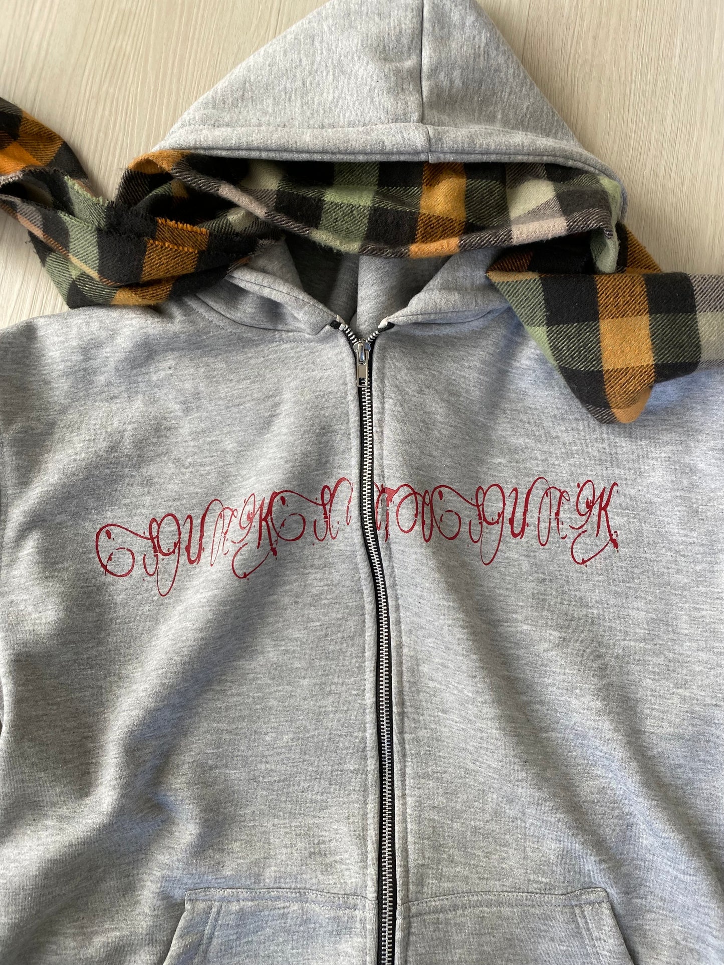 "Scarf Zip-up Hoodie"